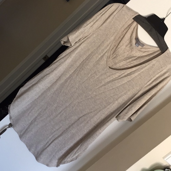 torrid Tops - Tan and grey 1/4 inch sleeve top
